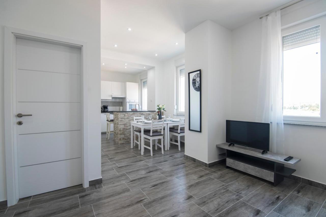 Pleasure Sea View Apartment Zara Esterno foto