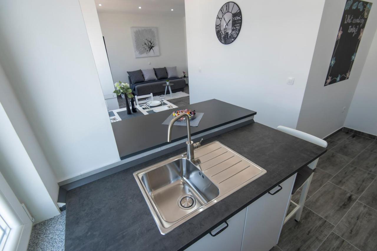 Pleasure Sea View Apartment Zara Esterno foto